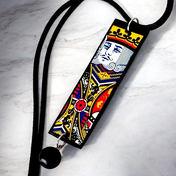 Playing Card King Pendant - Picture 2 of 4